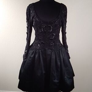 VINTAGE JEET 100%SILK SAKS FIFTH AVENUE WOMEN DRESS SIZE 10